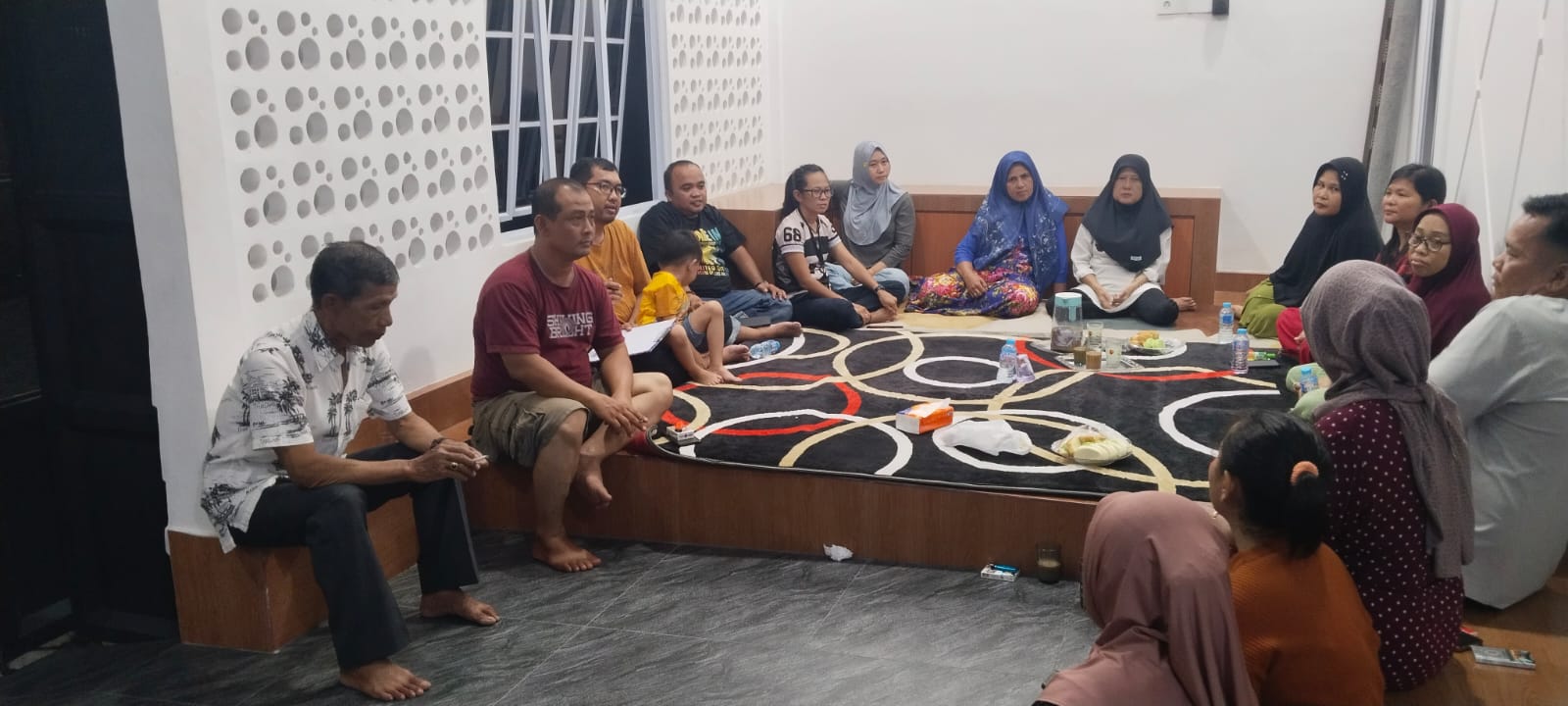 Ilustrasi kegiatan warga