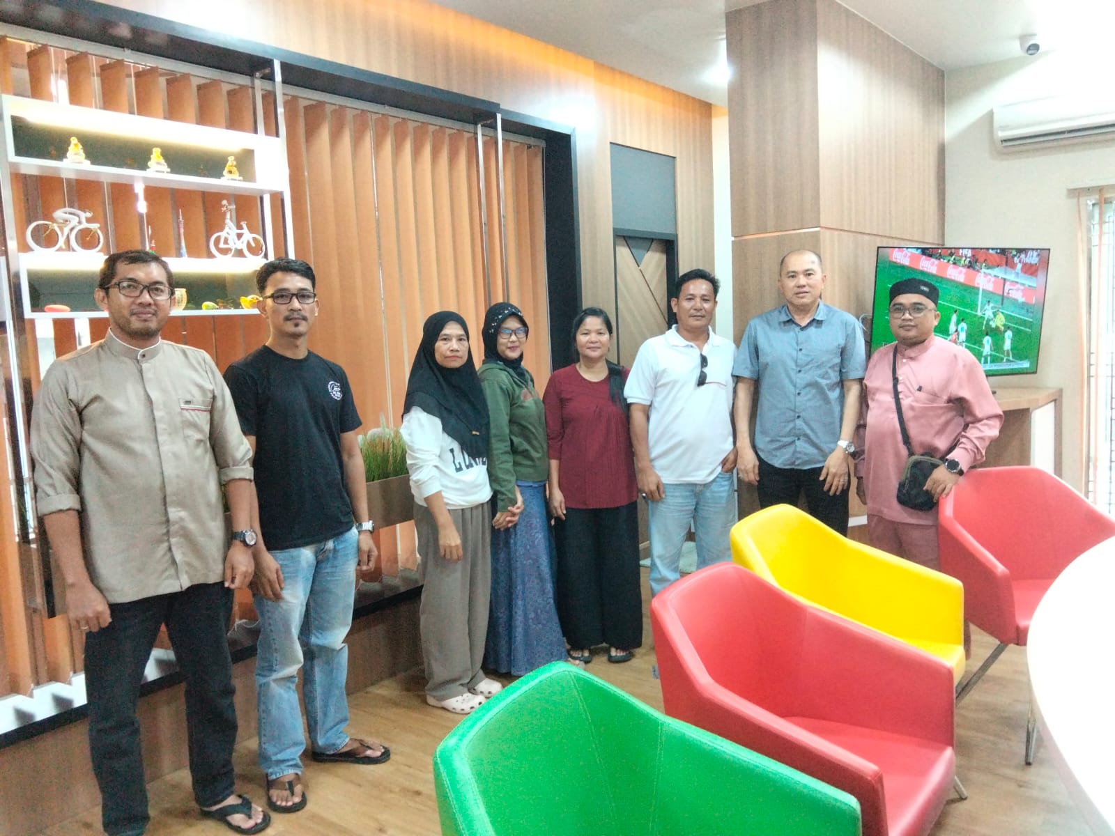 Ilustrasi kegiatan warga